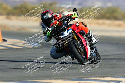 media/Jan-09-2022-SoCal Trackdays (Sun) [[2b1fec8404]]/Turn 14 (10am)/